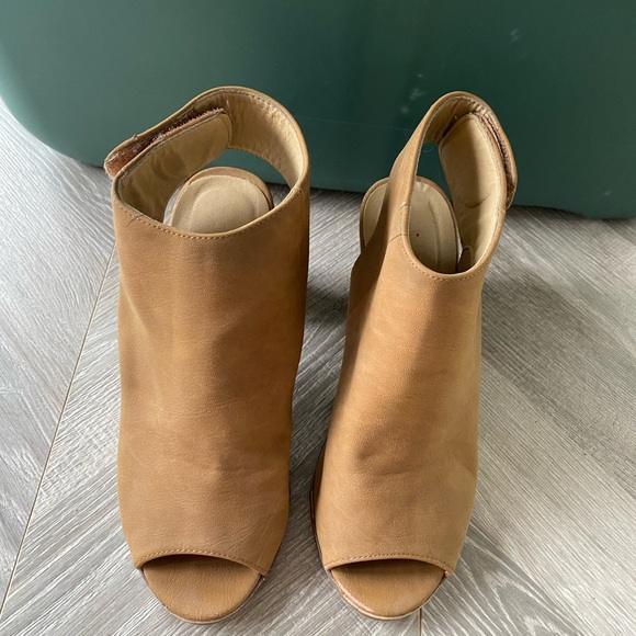 Heeled Peep-toe Booties - Picture 2 of 2